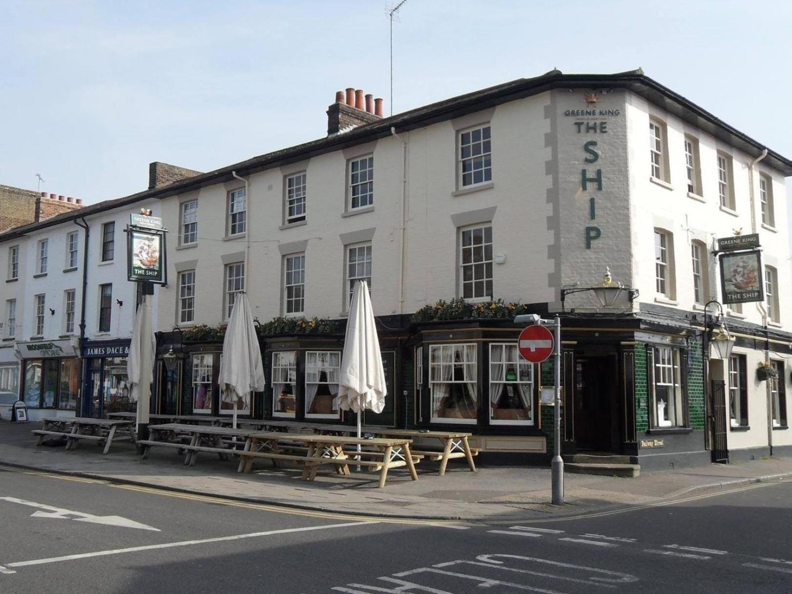 Hotel The Ship Chelmsford Esterno foto