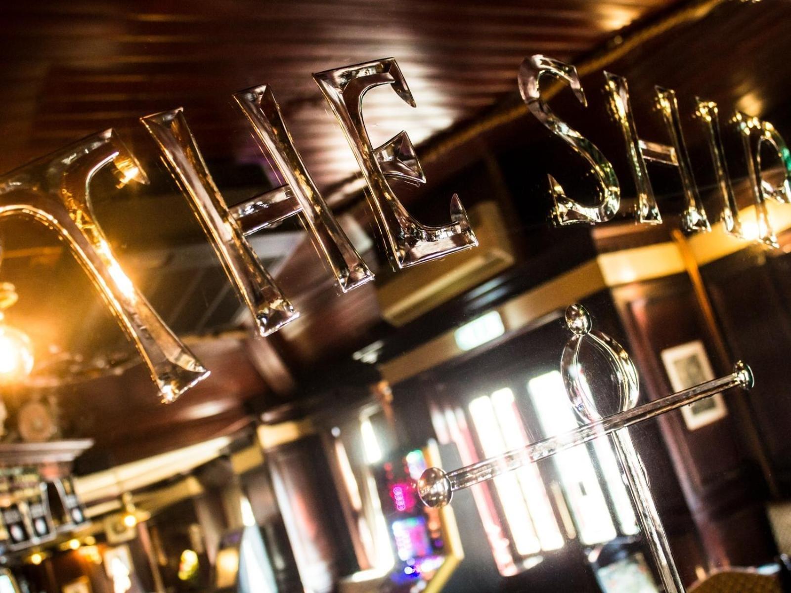 Hotel The Ship Chelmsford Esterno foto